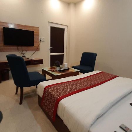 Hotel Ventures Inn Amritsar Pokoj fotografie