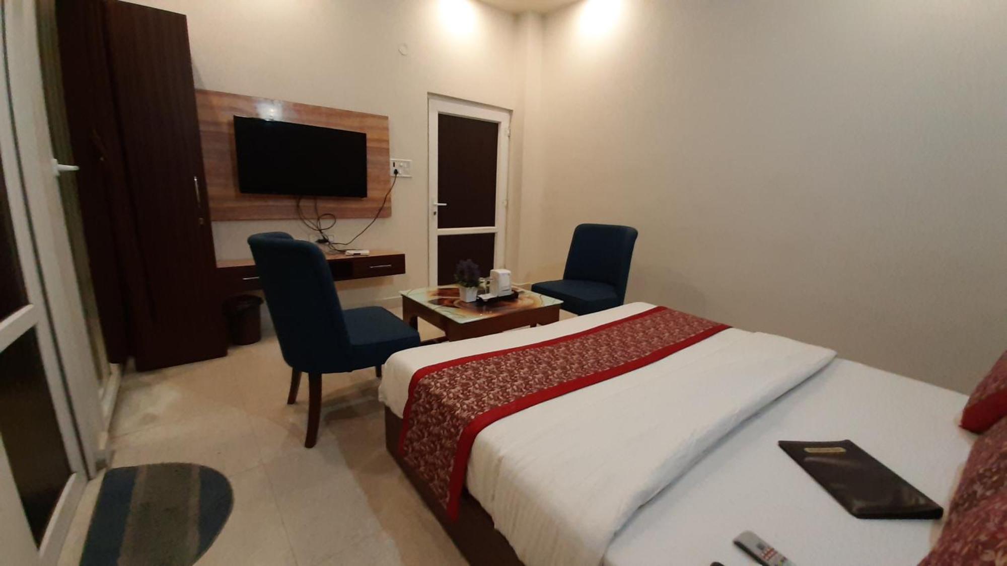 Hotel Ventures Inn Amritsar Pokoj fotografie